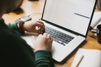 Quà Việt Nam - khách nước ngoài được gợi ý chọn gì? Quà Việt Nam - khách nước ngoài được gợi ý chọn gì?